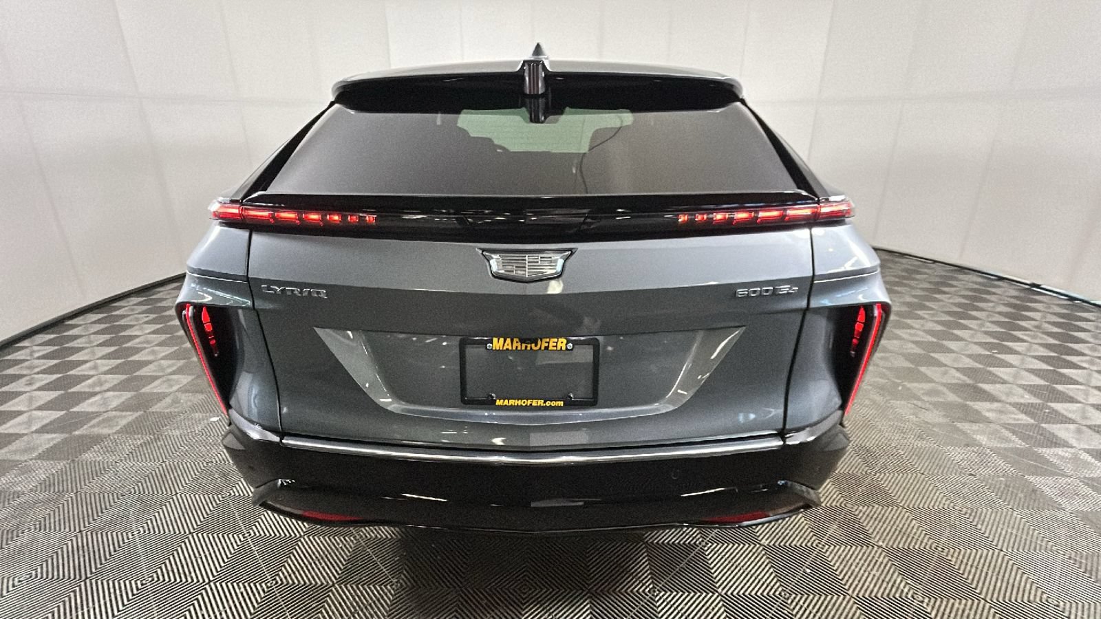 Used 2023 Cadillac Lyriq AWD video 4