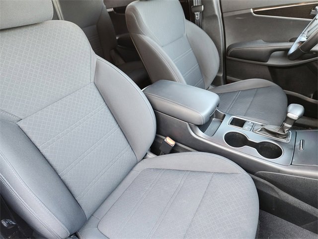 Used 2019 Kia Sorento S image 10