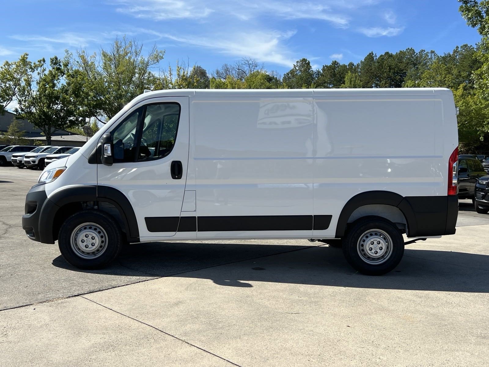 Used 2024 RAM ProMaster 1500 w/ Convenience Group image 5