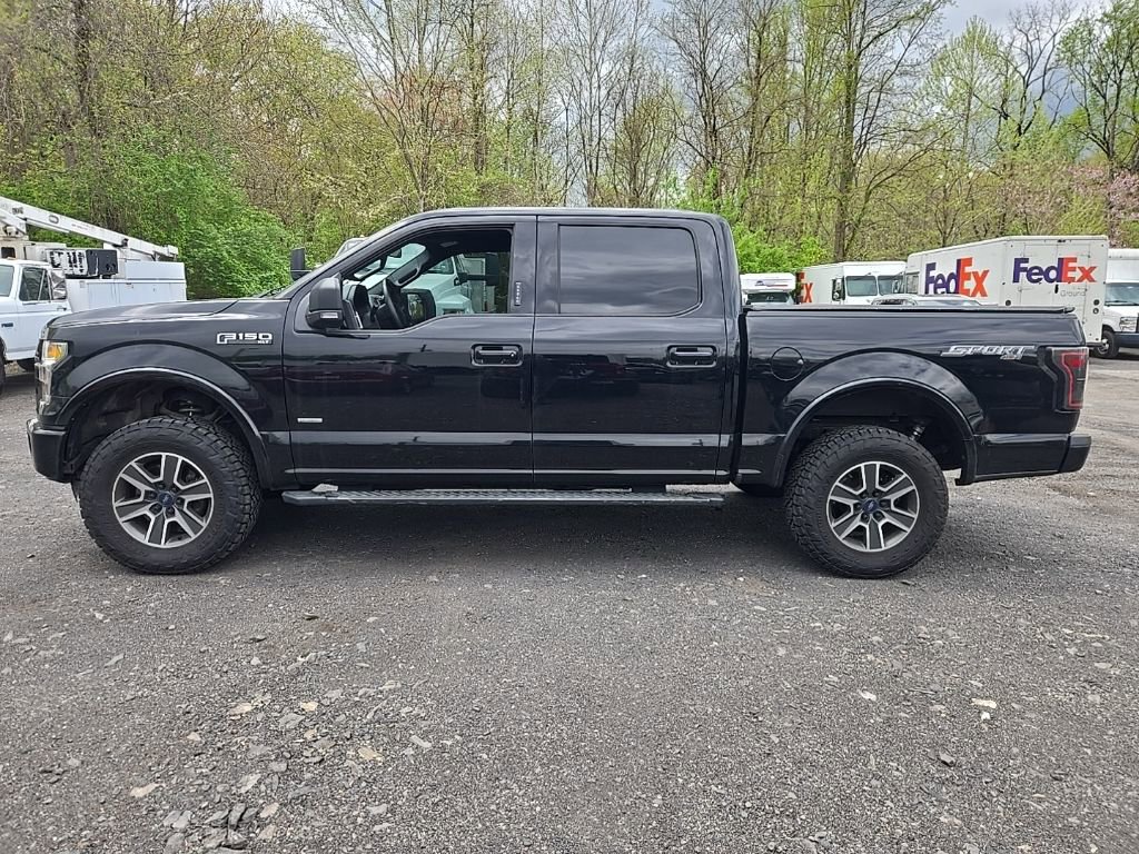 Used 2016 Ford F150 XLT w/ Equipment Group 302A Luxury AWD/4WD image 9