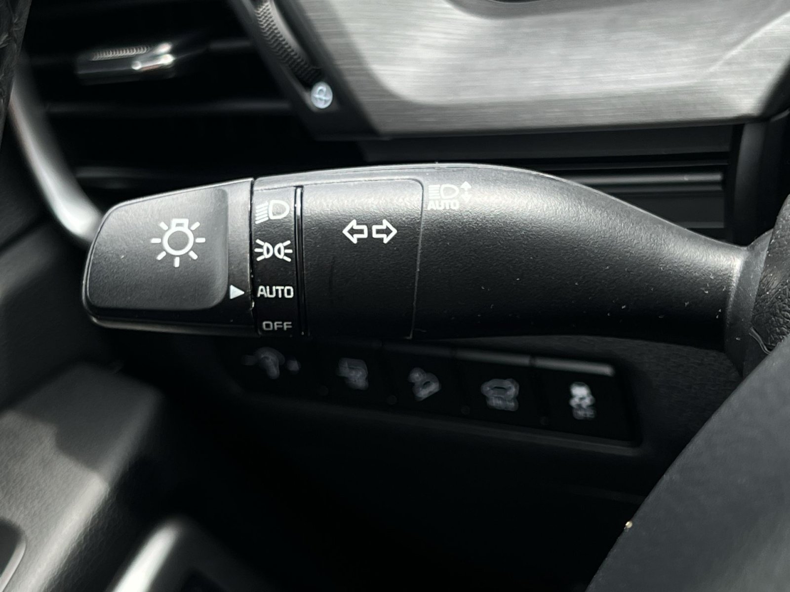 Used 2024 Kia Telluride EX X-Line AWD/4WD image 23
