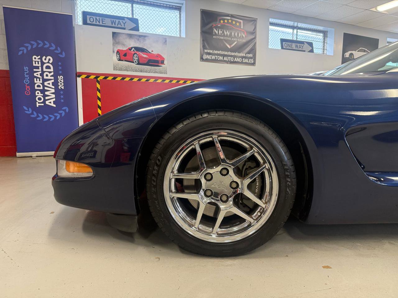 Used 2000 Chevrolet Corvette Convertible image 18