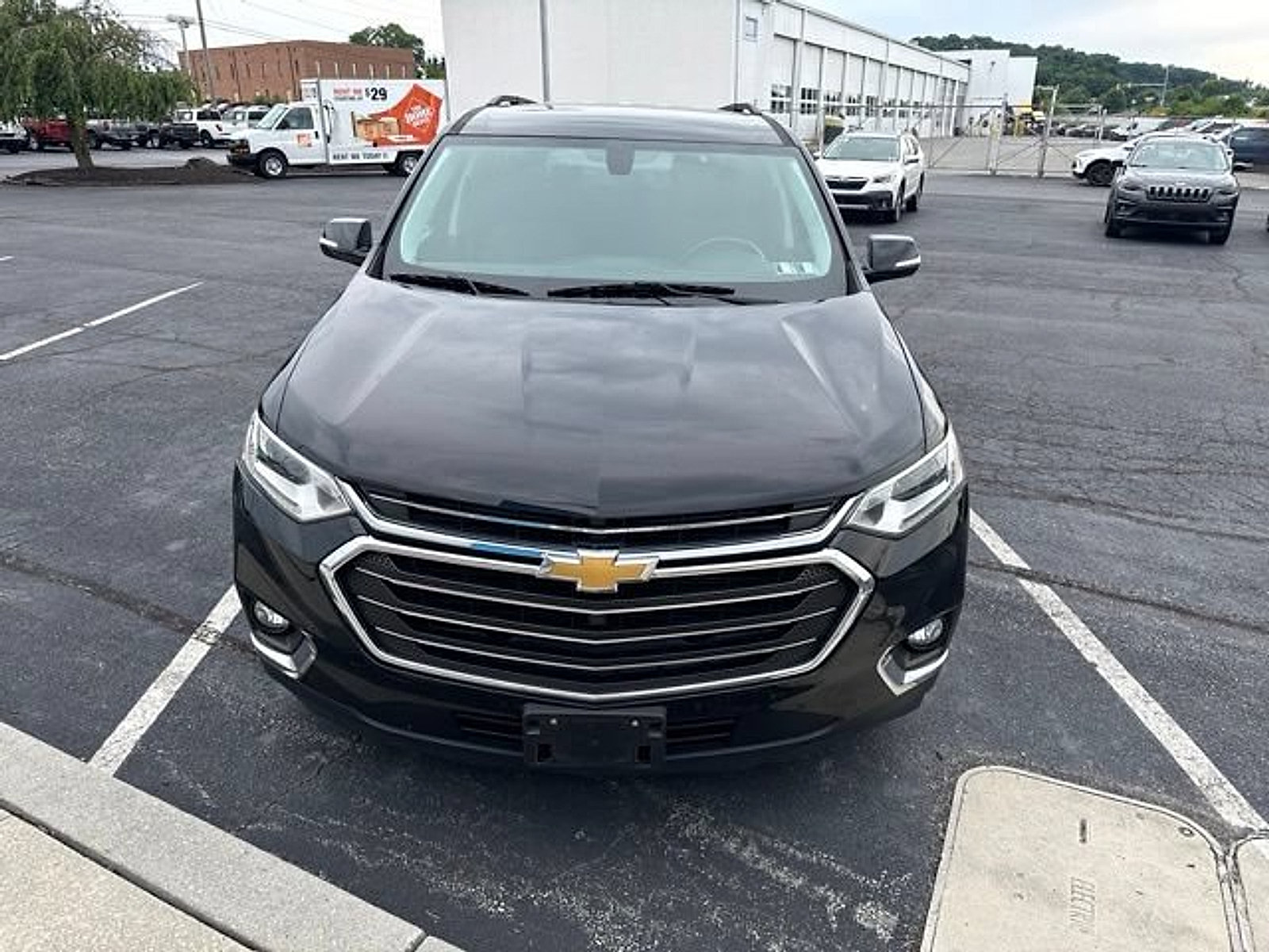 Used 2019 Chevrolet Traverse LT AWD/4WD image 3