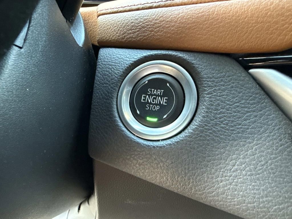 Certified 2024 Cadillac XT4 Sport image 28