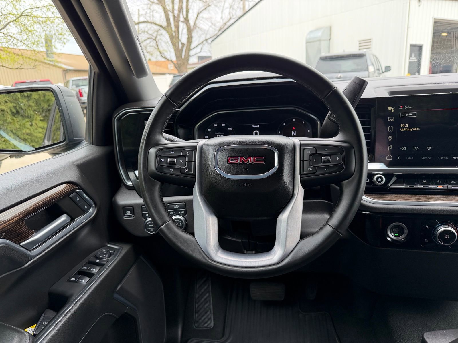 Used 2024 GMC Sierra 1500 Elevation image 19