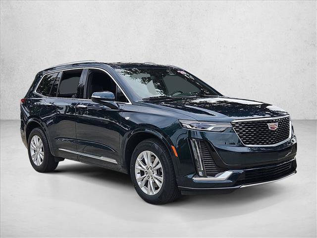 Used 2025 Cadillac XT6 Luxury FWD image 3
