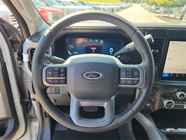 New 2026 Ford F250 4x4 Crew Cab Super Duty image 9