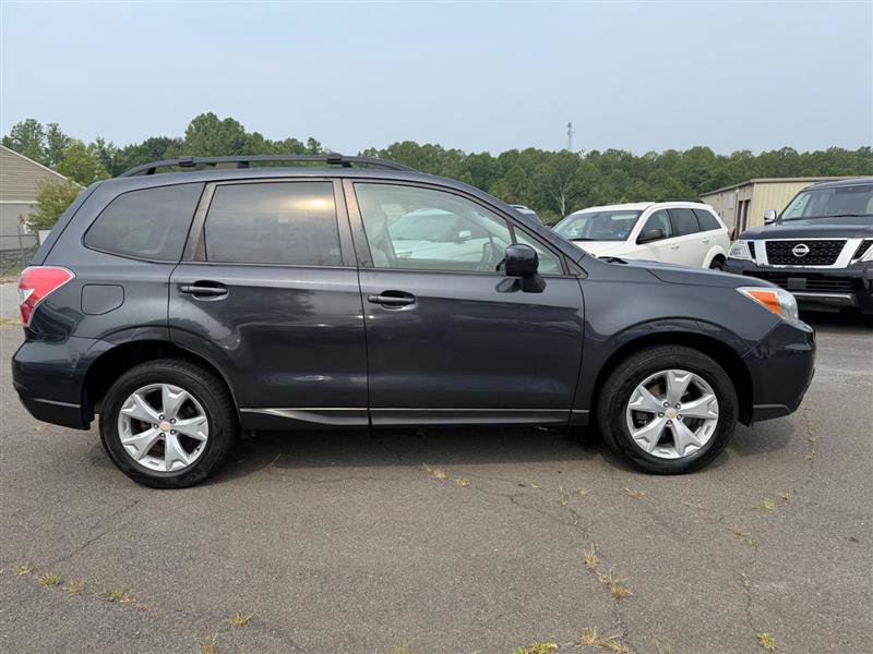 Used 2015 Subaru Forester 2.5i Premium w/ All-Weather Package AWD/4WD image 7