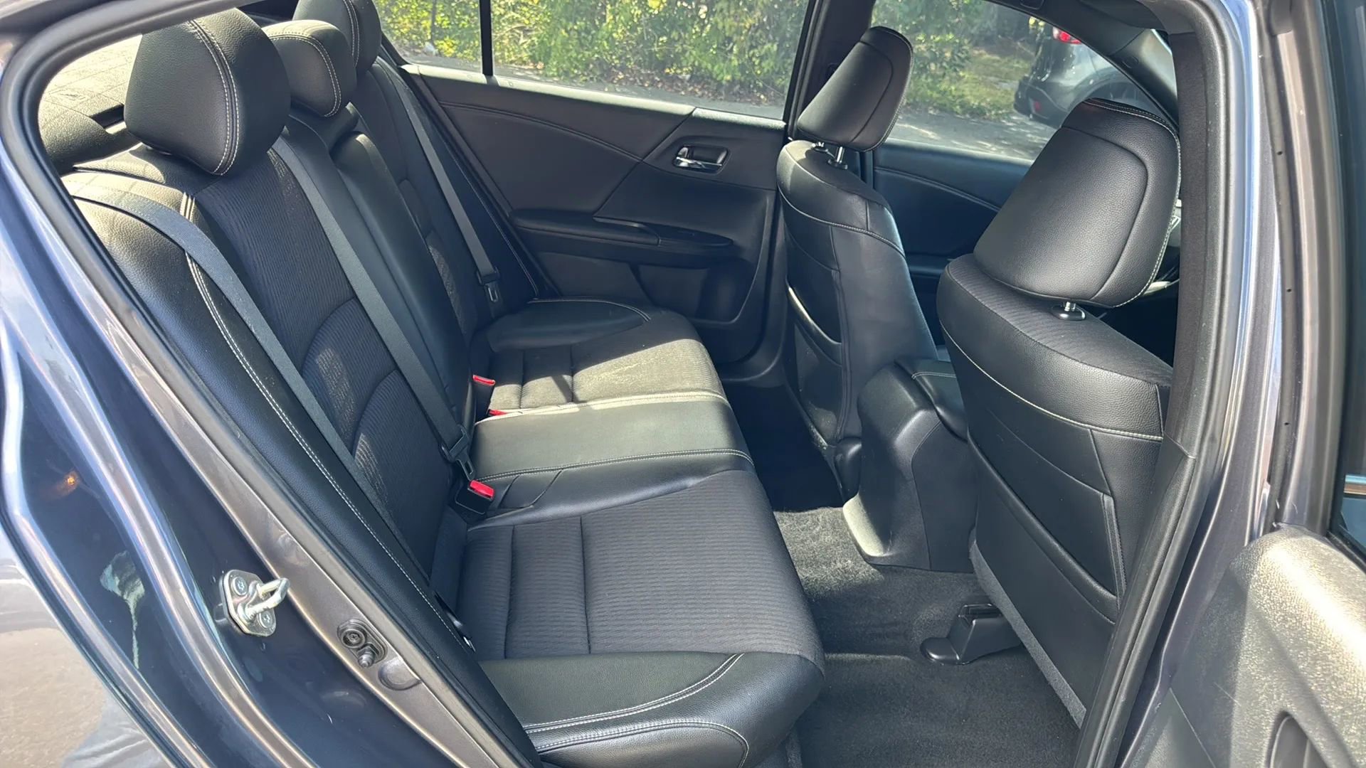 Used 2017 Honda Accord Sport image 13