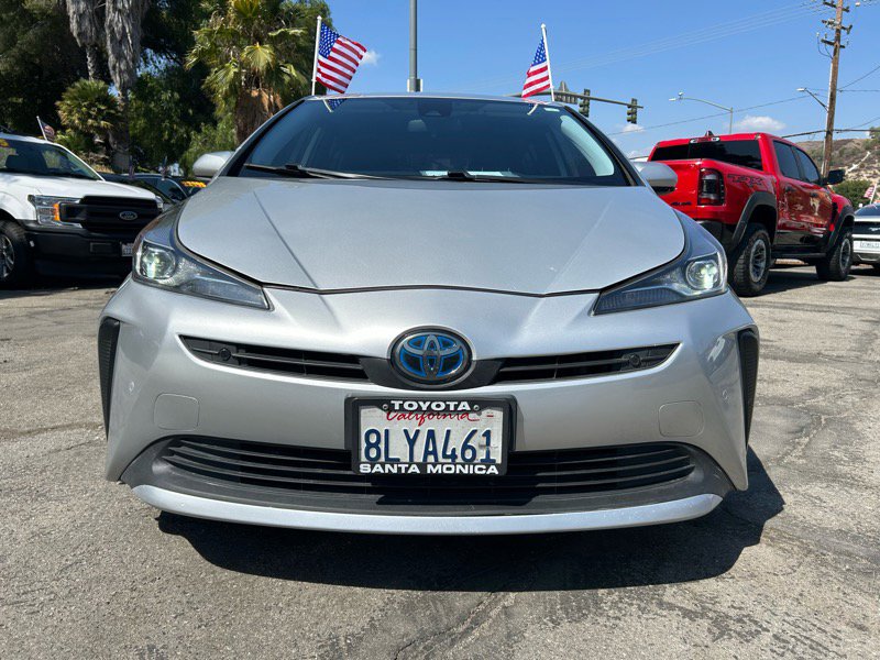 Used 2019 Toyota Prius L Eco image 2