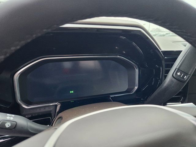 New 2026 GMC Sierra 3500 SLT w/ SLT Convenience Package image 17