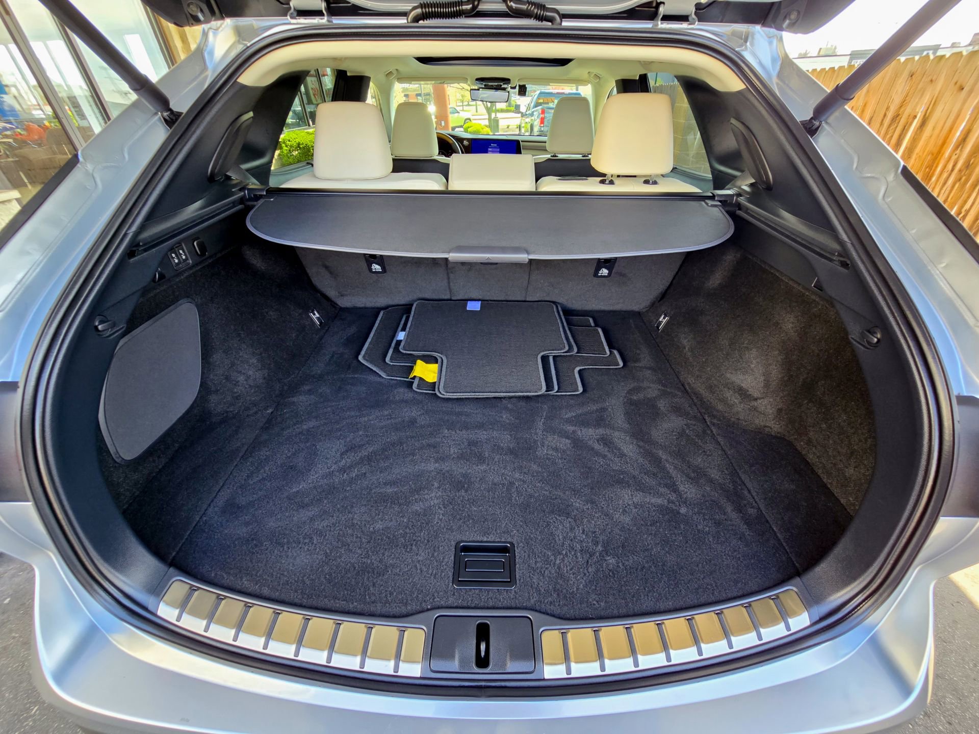 Used 2024 Lexus RX 350 AWD w/ Convenience Package image 42