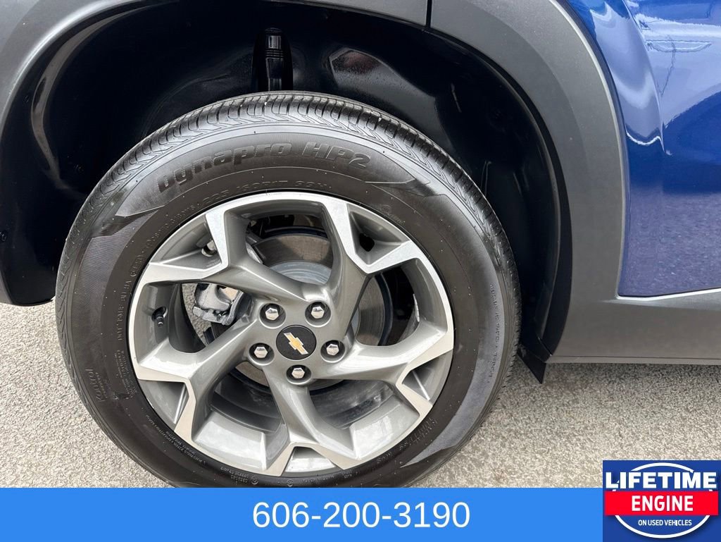 Used 2024 Chevrolet Trax LT w/ Driver Confidence Package FWD image 7
