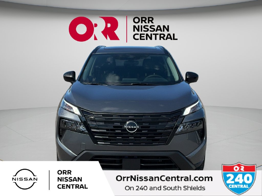 New 2027 Nissan Rogue Dark Armor FWD image 2