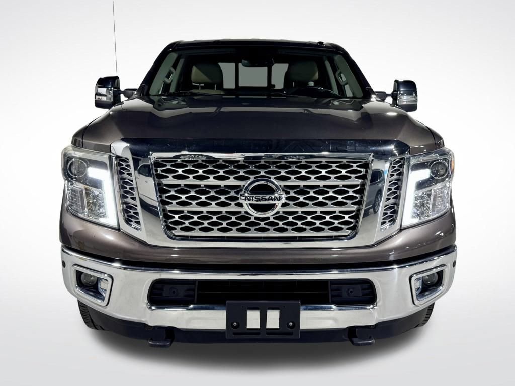 Used 2016 Nissan Titan SL image 11