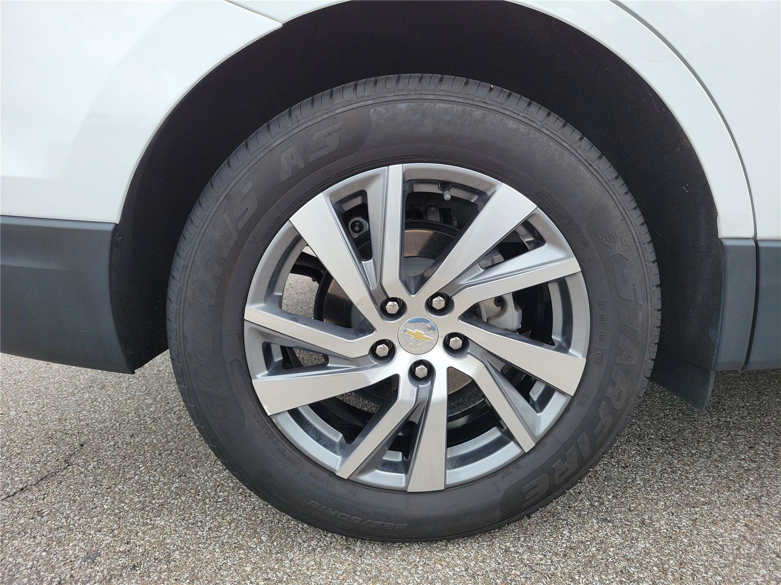 Used 2024 Chevrolet Equinox LT FWD image 7