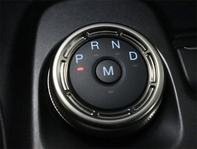 Used 2020 Ford Mustang Shelby GT500 w/ Technology Package RWD image 21