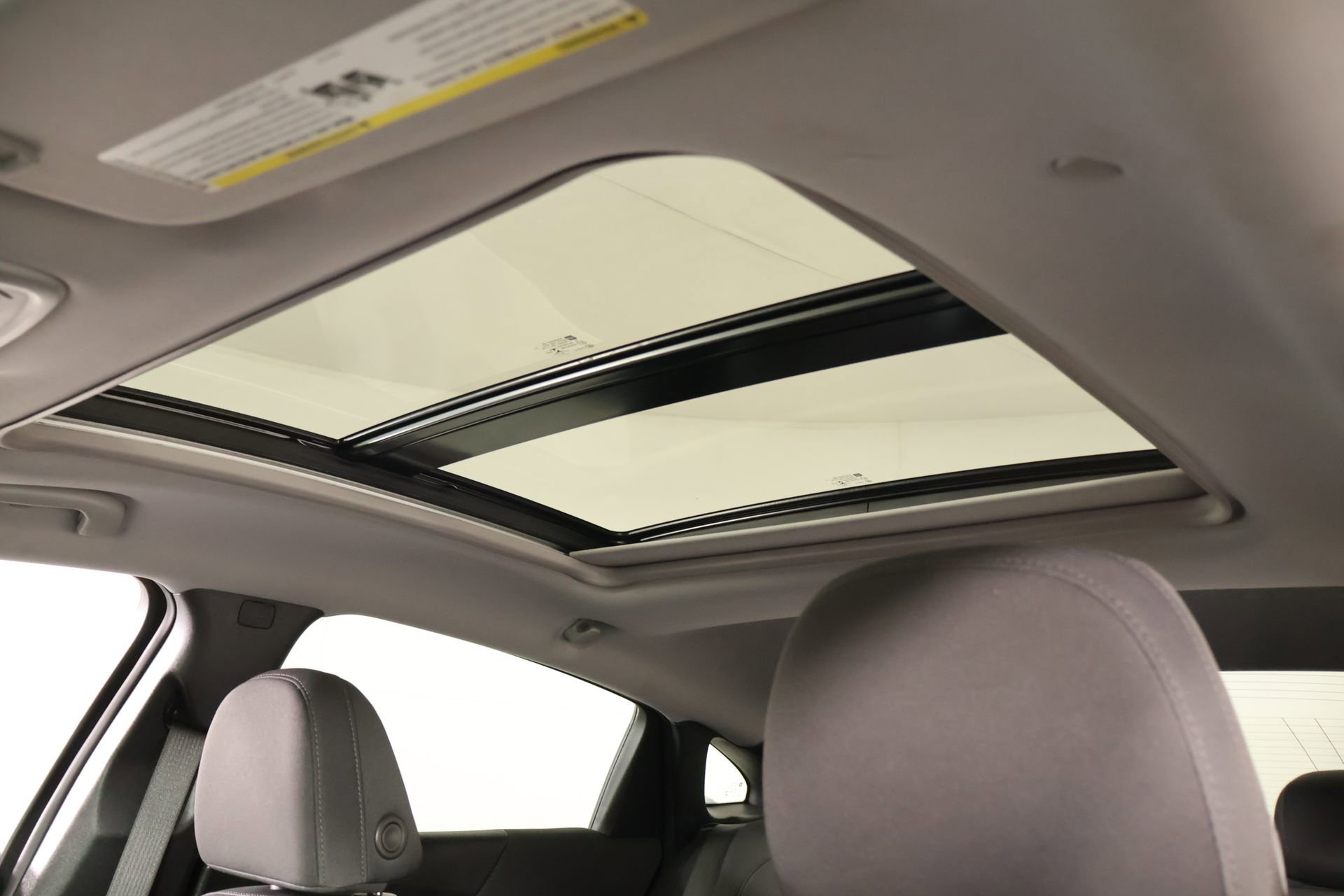 Used 2021 Chevrolet Malibu LT FWD image 15