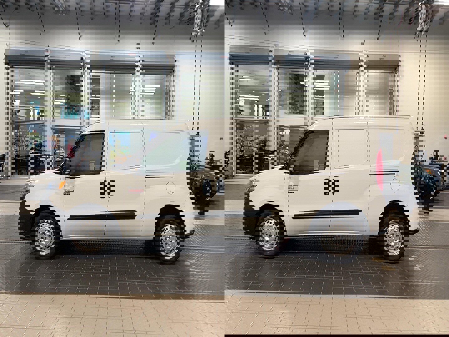 Used 2022 RAM ProMaster City Tradesman image 3