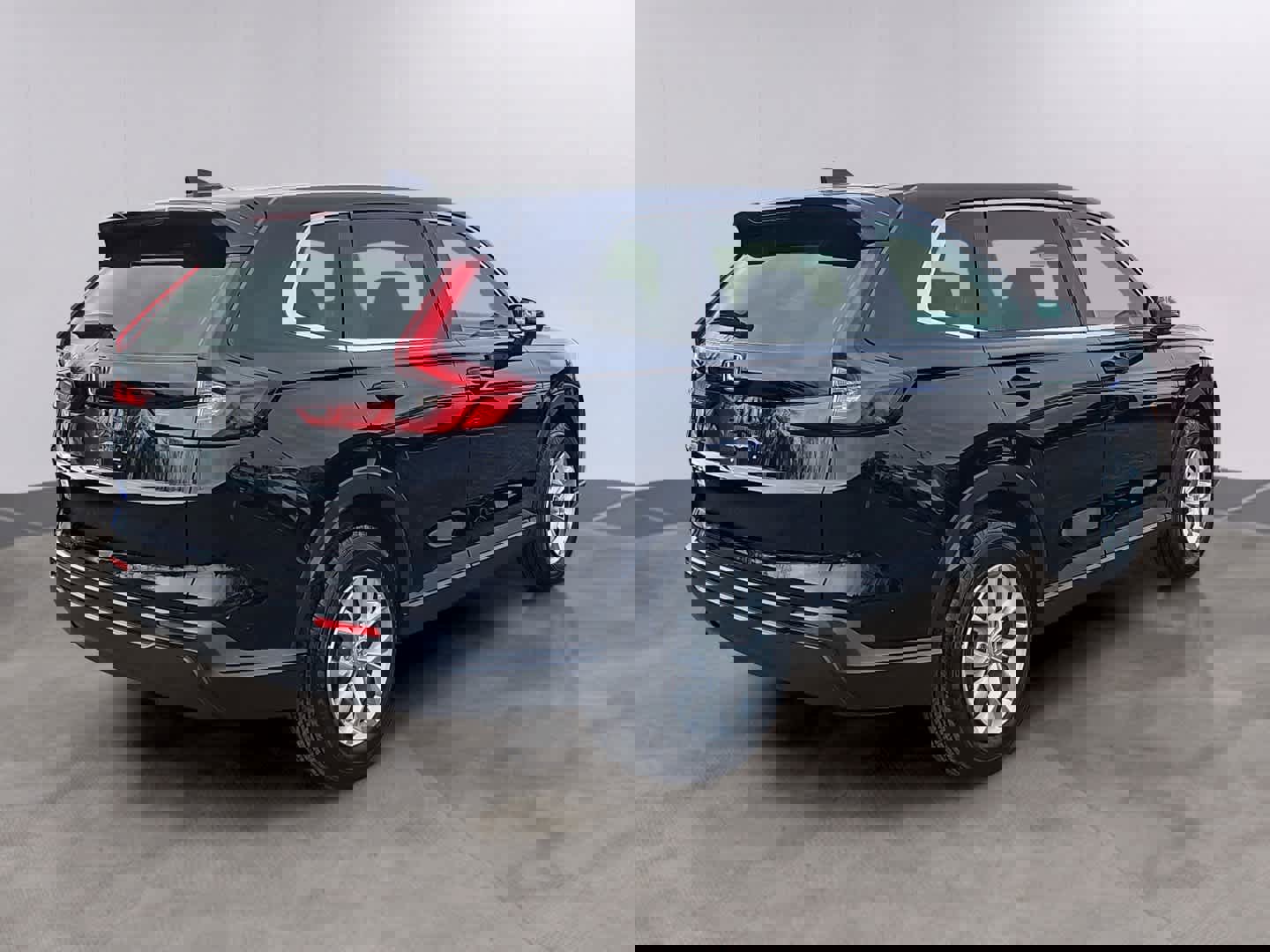 Certified 2025 Honda CR-V LX image 4