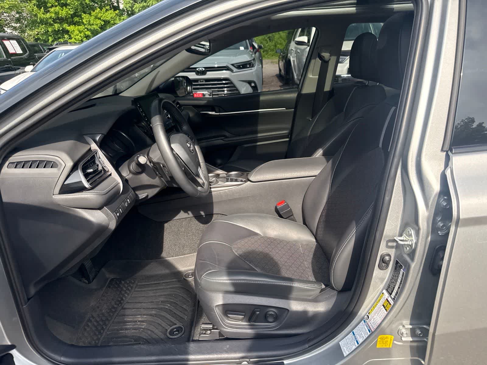 Used 2023 Toyota Camry XSE AWD/4WD image 14
