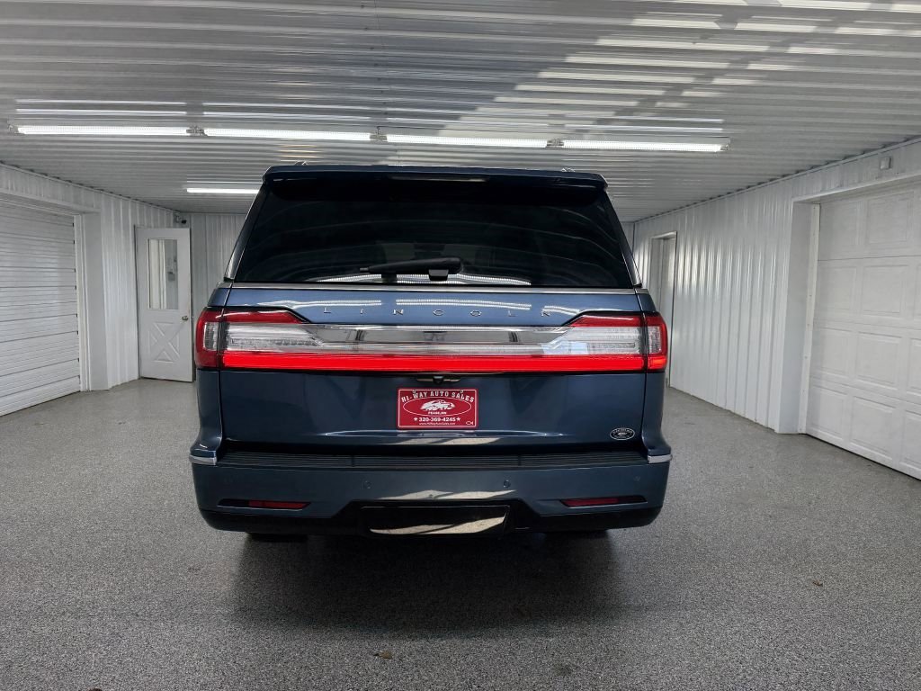 Used 2018 Lincoln Navigator L Reserve w/ Technology Package image 5
