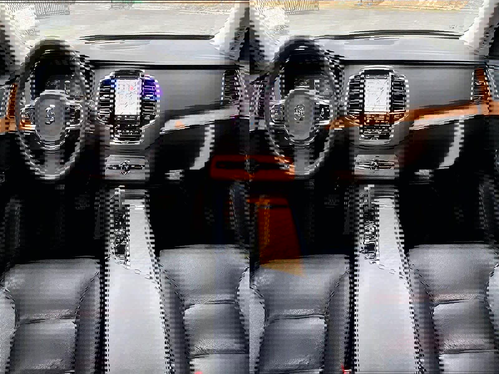 Used 2023 Volvo XC90 B6 Plus w/ Protection Package Premier image 18