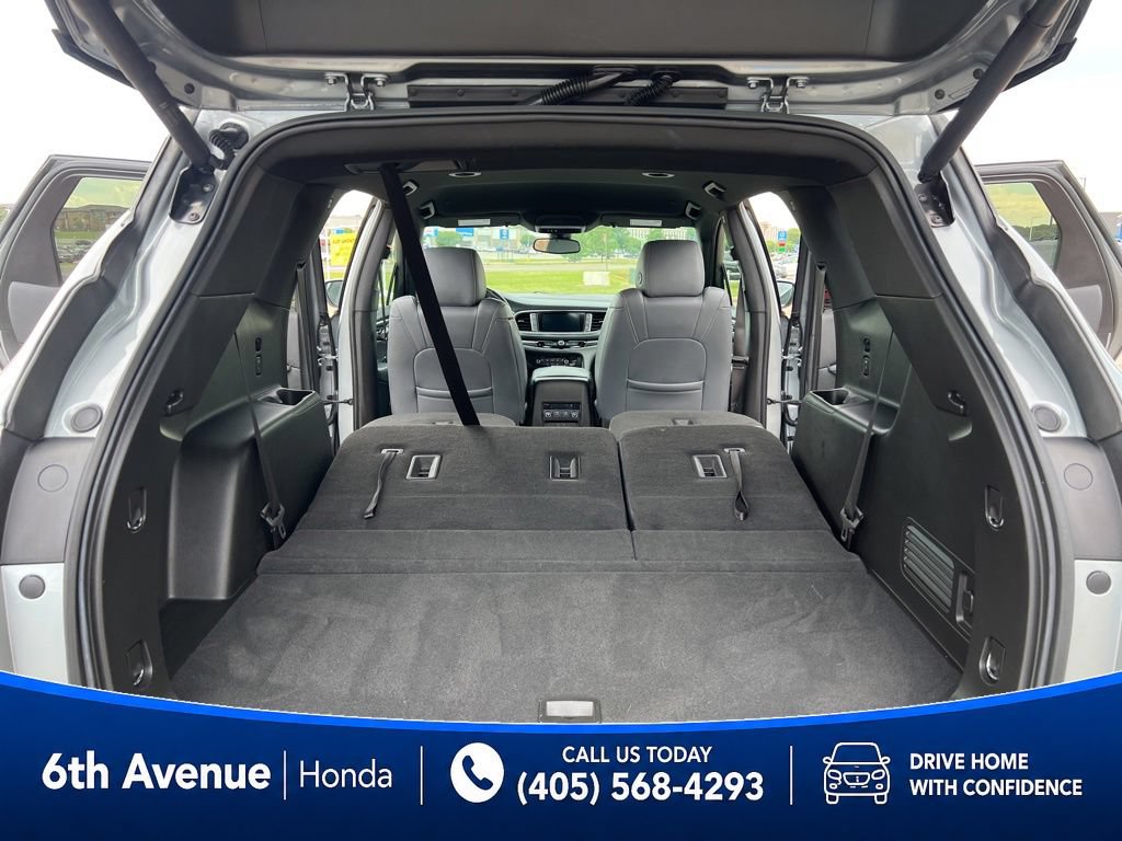Used 2023 Buick Enclave Essence w/ Sport Touring Edition FWD image 16