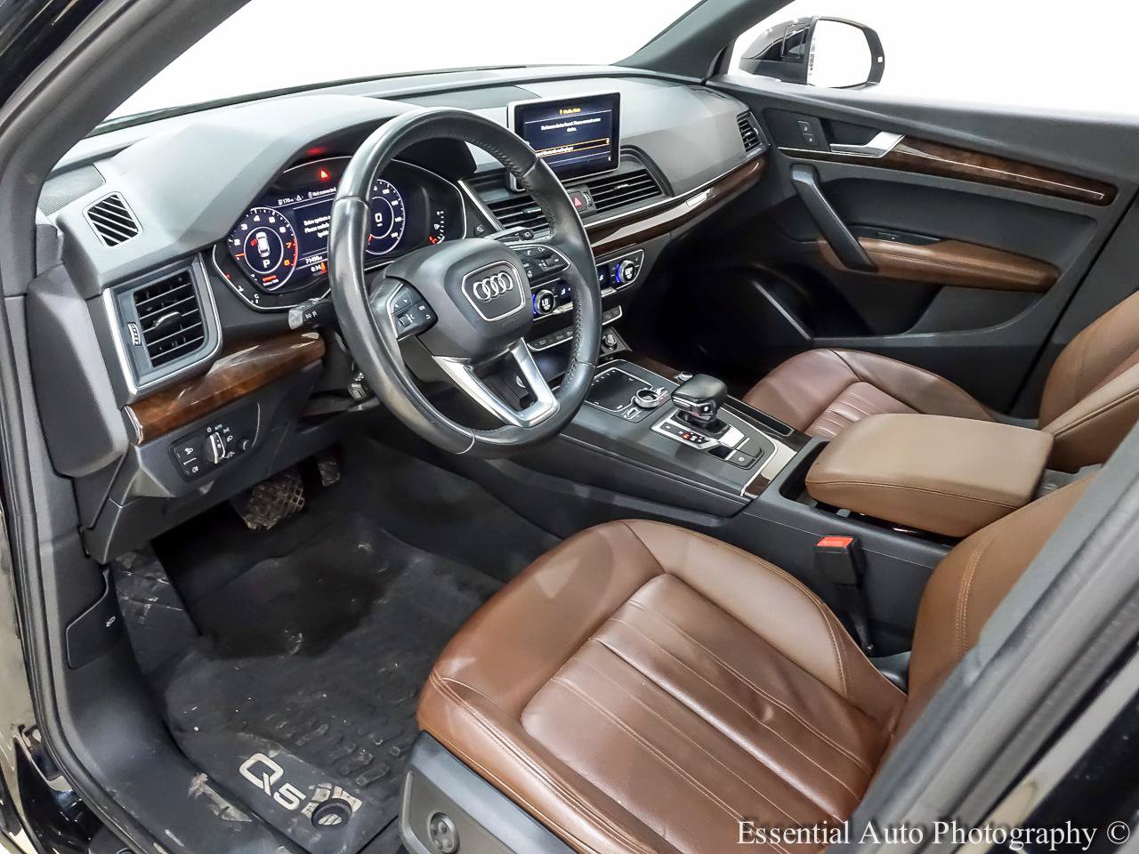 Used 2020 Audi Q5 2.0T Premium Plus w/ Premium Plus Package AWD/4WD image 14