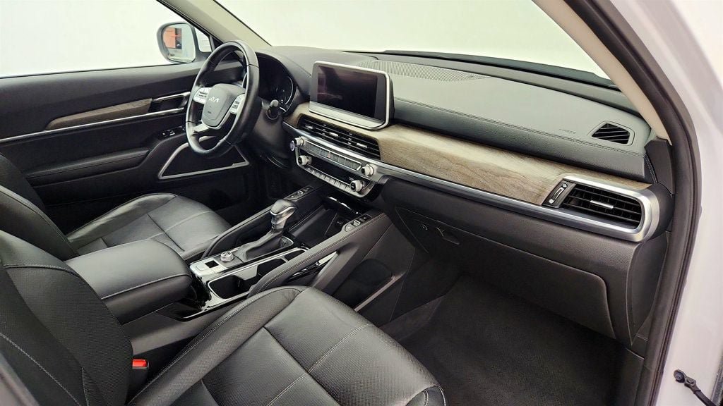 Used 2022 Kia Telluride EX w/ EX Premium Package FWD image 26