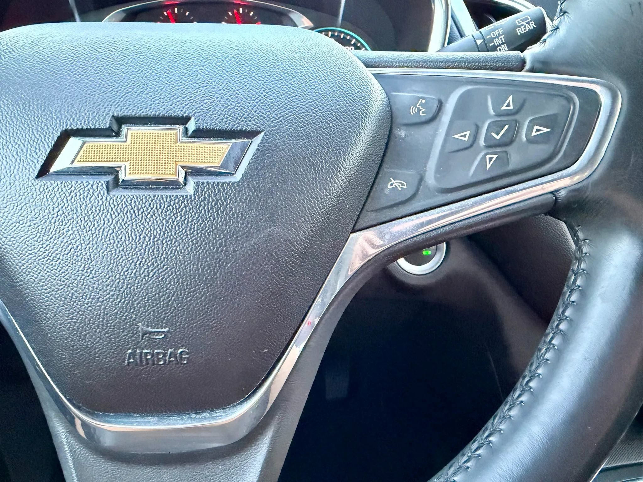 Used 2020 Chevrolet Equinox LT image 28