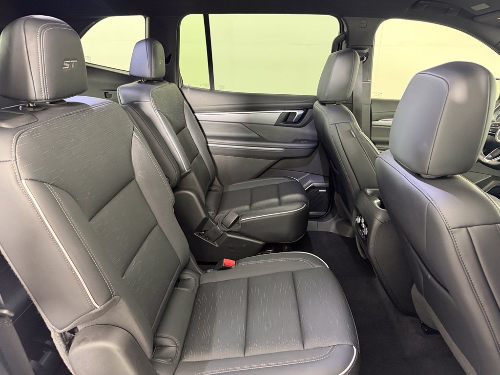 Used 2026 Buick Enclave Sport Touring FWD image 21