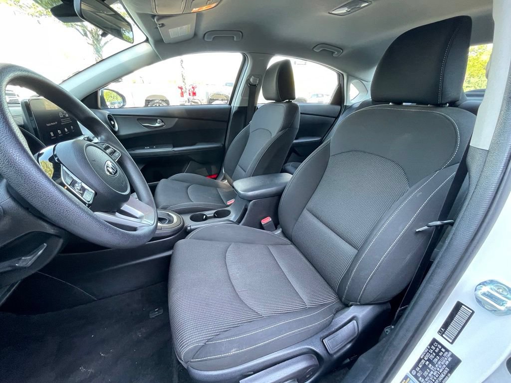 Used 2021 Kia Forte LXS FWD image 22