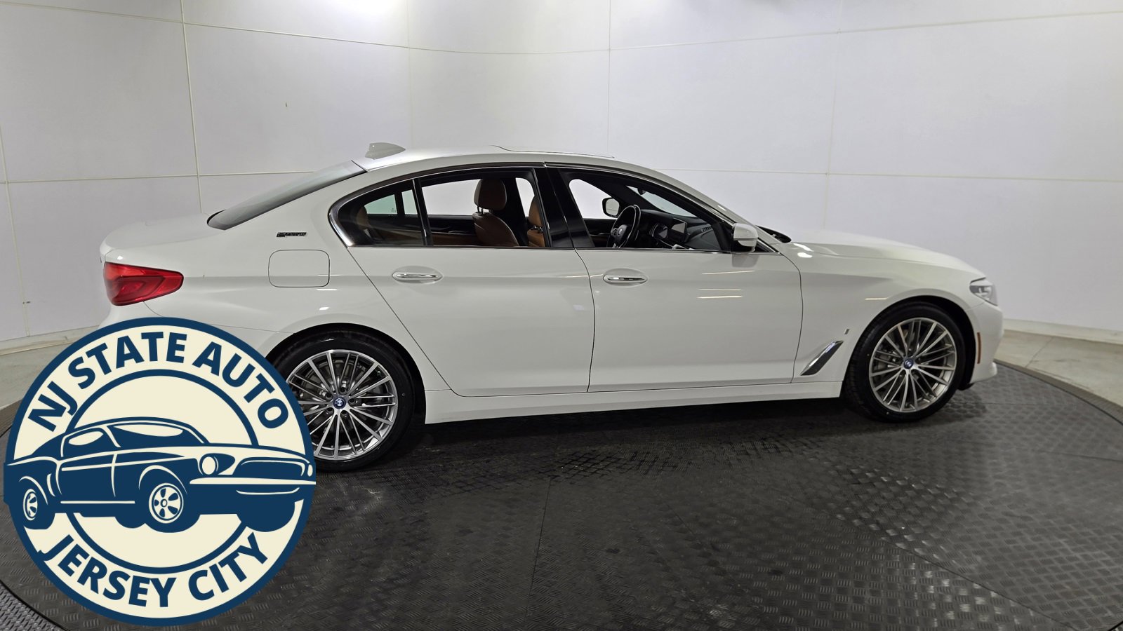 Used 2018 BMW 530e xDrive image 8
