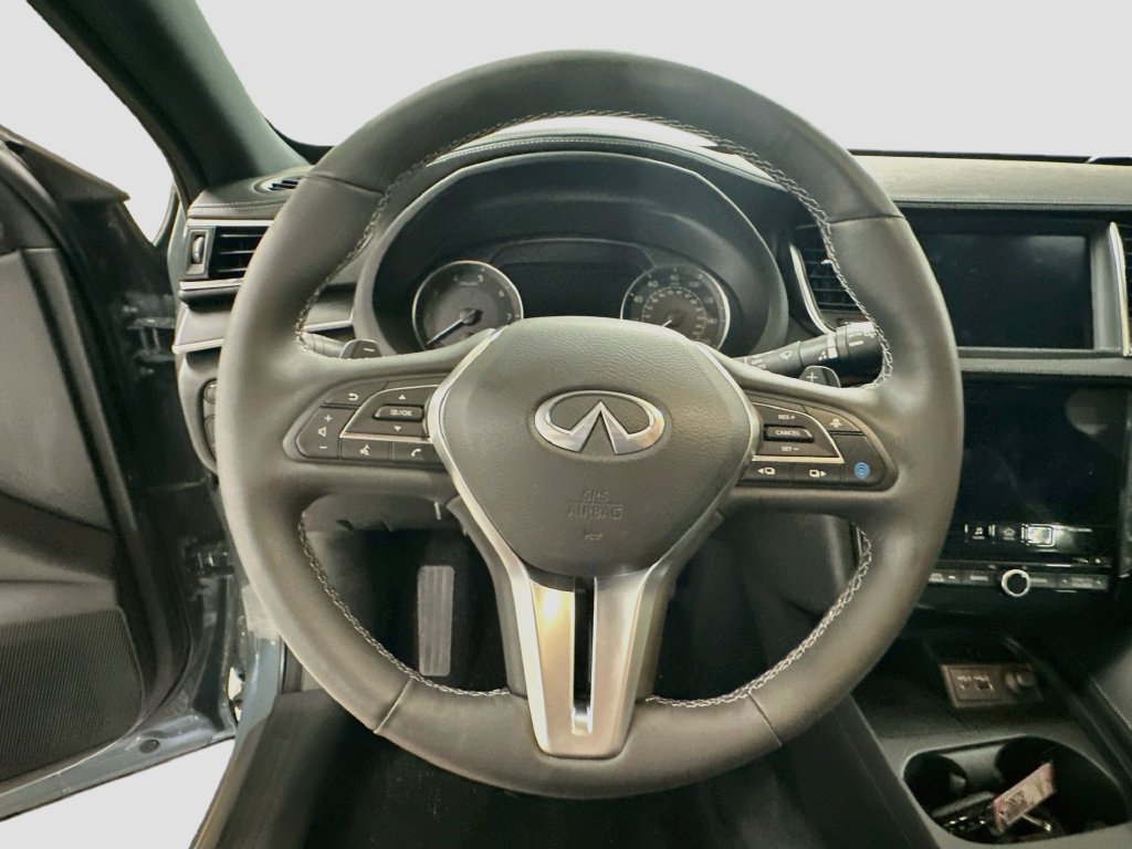 Certified 2025 INFINITI QX55 Essential w/ Accent Package AWD/4WD image 12