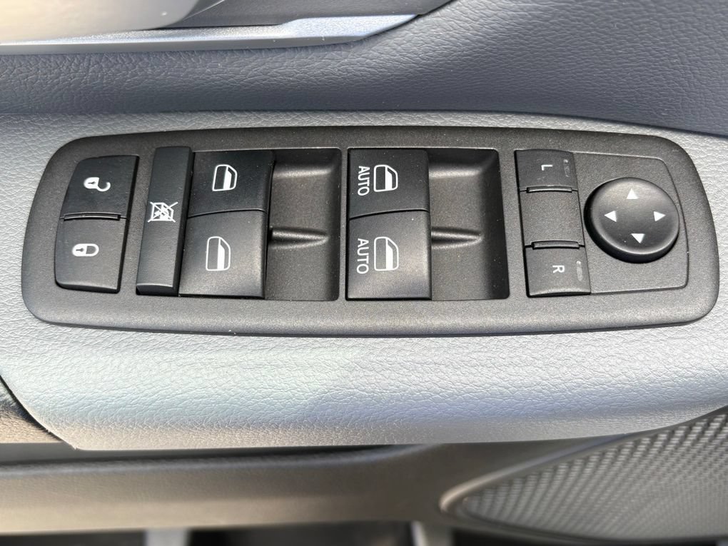 Used 2022 RAM 1500 Big Horn RWD image 40