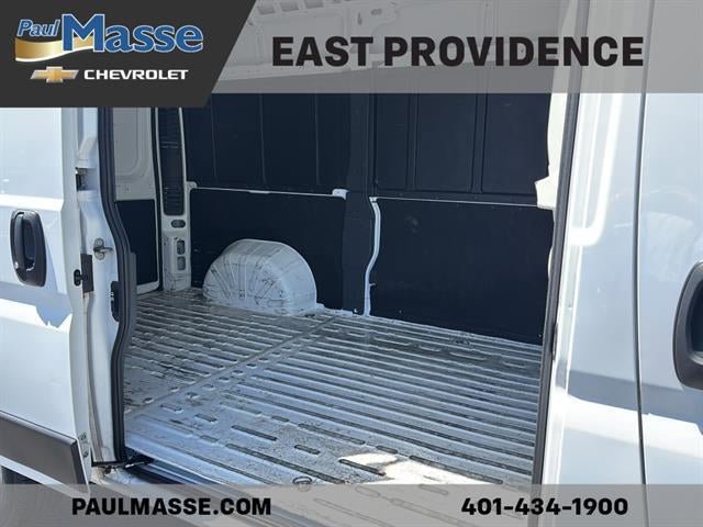 Used 2025 RAM ProMaster 2500 w/ Convenience Group FWD image 17