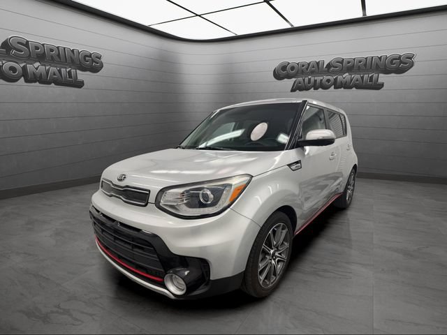 Used 2018 Kia Soul ! w/ Tech Package FWD image 1