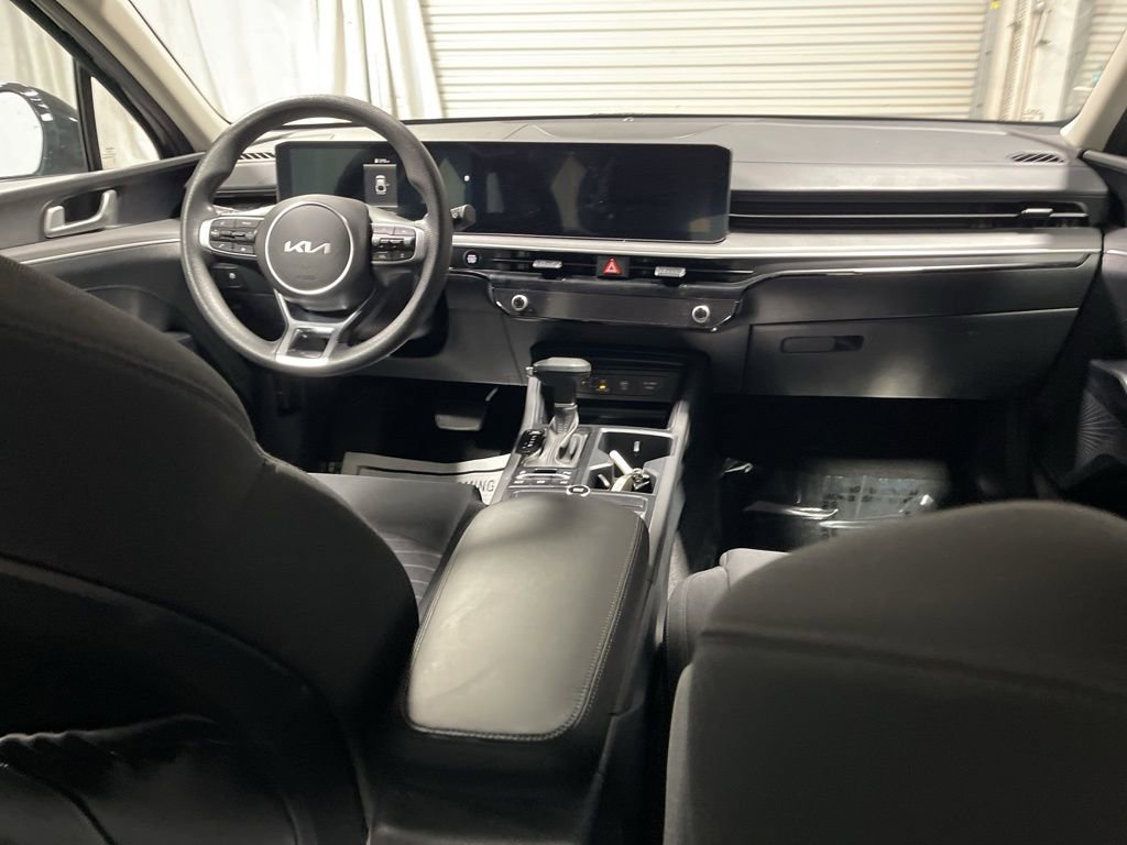 Used 2025 Kia K5 LXS FWD image 13