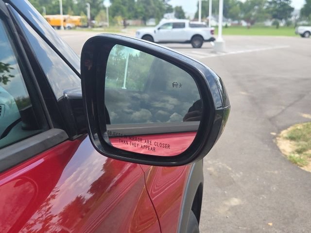 Used 2021 Chevrolet TrailBlazer RS w/ Technology Package AWD/4WD image 6