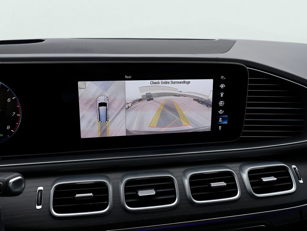 Used 2021 Mercedes-Benz GLS 580 4MATIC image 26