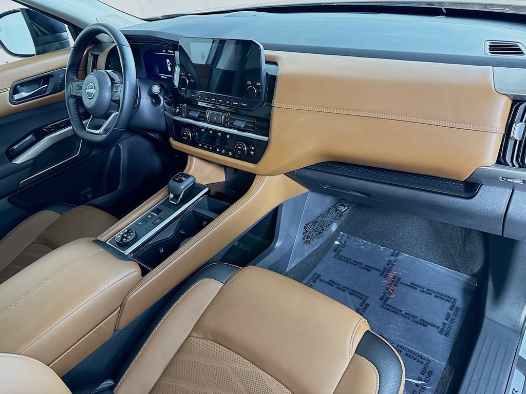 Certified 2025 Nissan Pathfinder Platinum AWD/4WD image 37