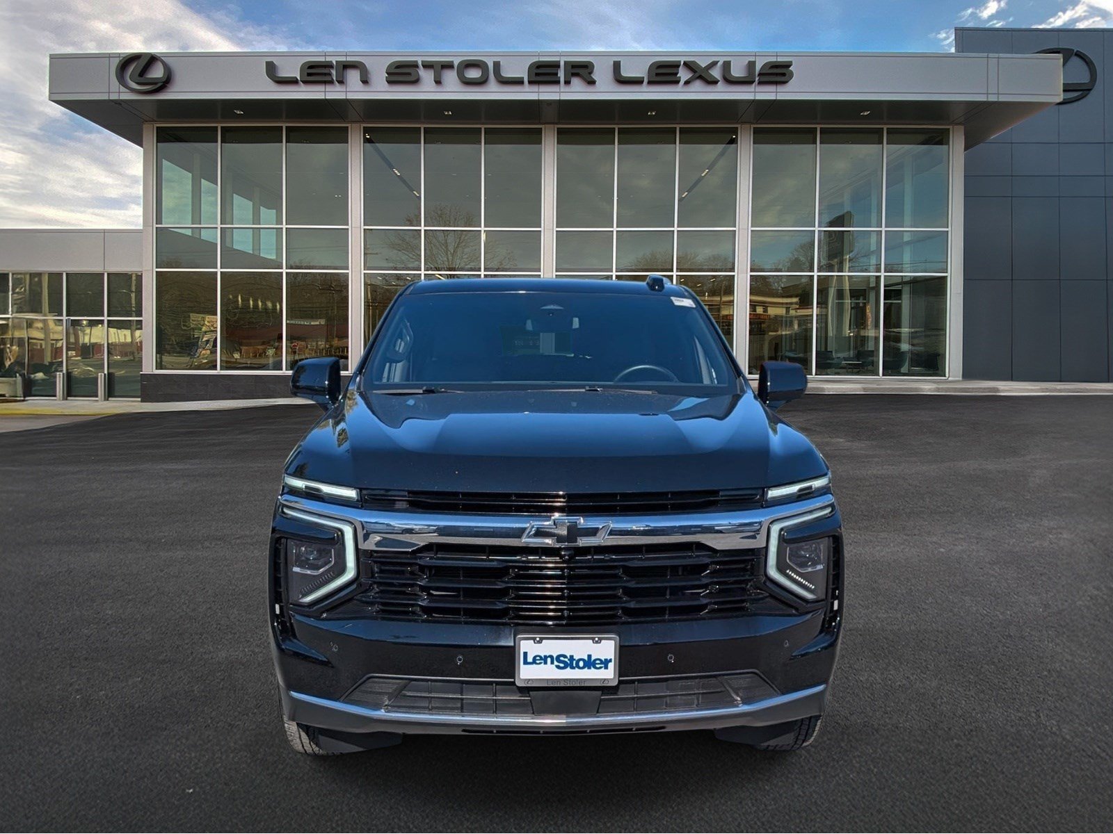 Used 2025 Chevrolet Suburban LS w/ LPO, Dark Essentials Package RWD image 8