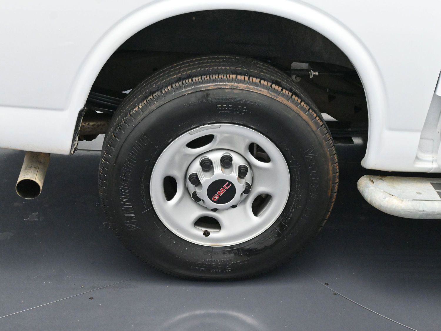 Used 2024 GMC Savana 2500 w/ Driver Convenience Package image 24