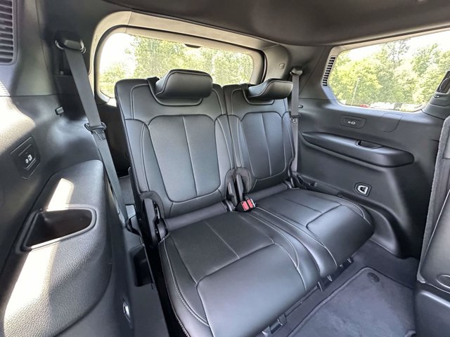 New 2026 Jeep Grand Cherokee L Limited w/ Luxury Tech Group II AWD/4WD image 27