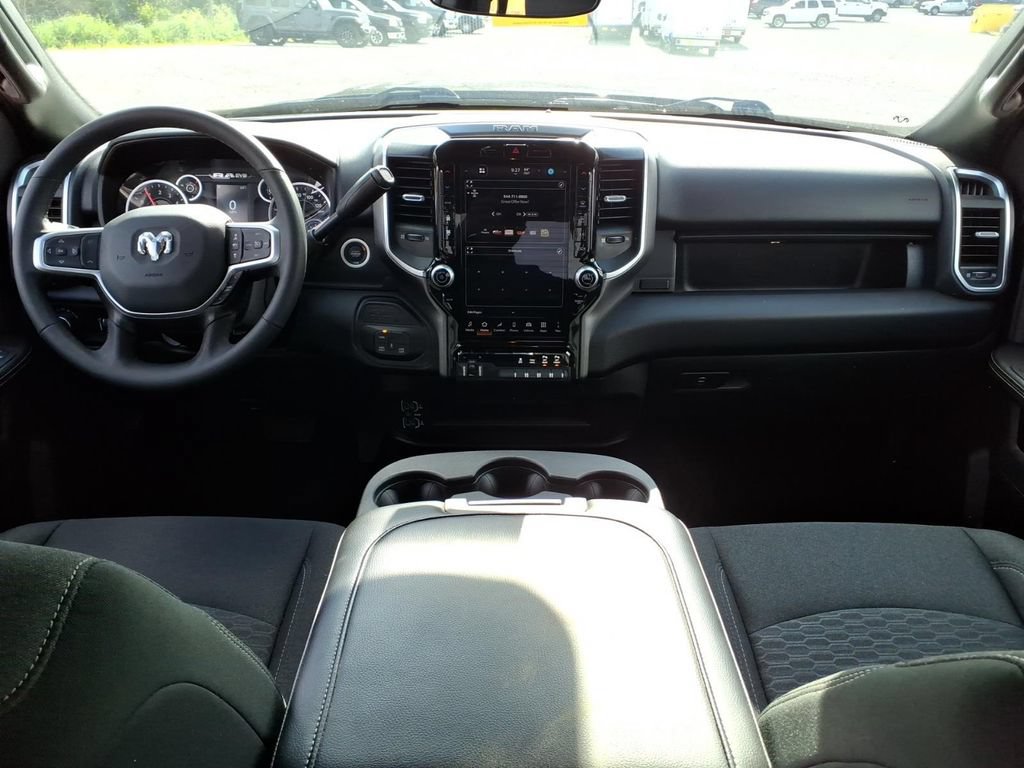 Used 2025 RAM 2500 Big Horn AWD/4WD image 22