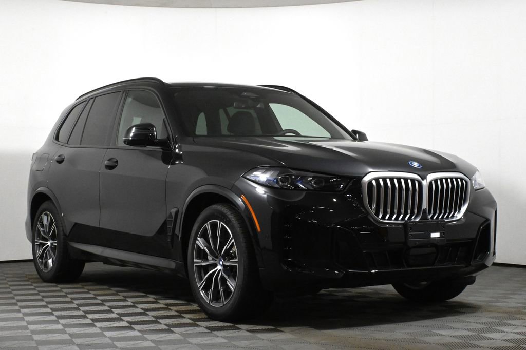 Used 2025 BMW X5 xDrive50e w/ M Sport Package image 9