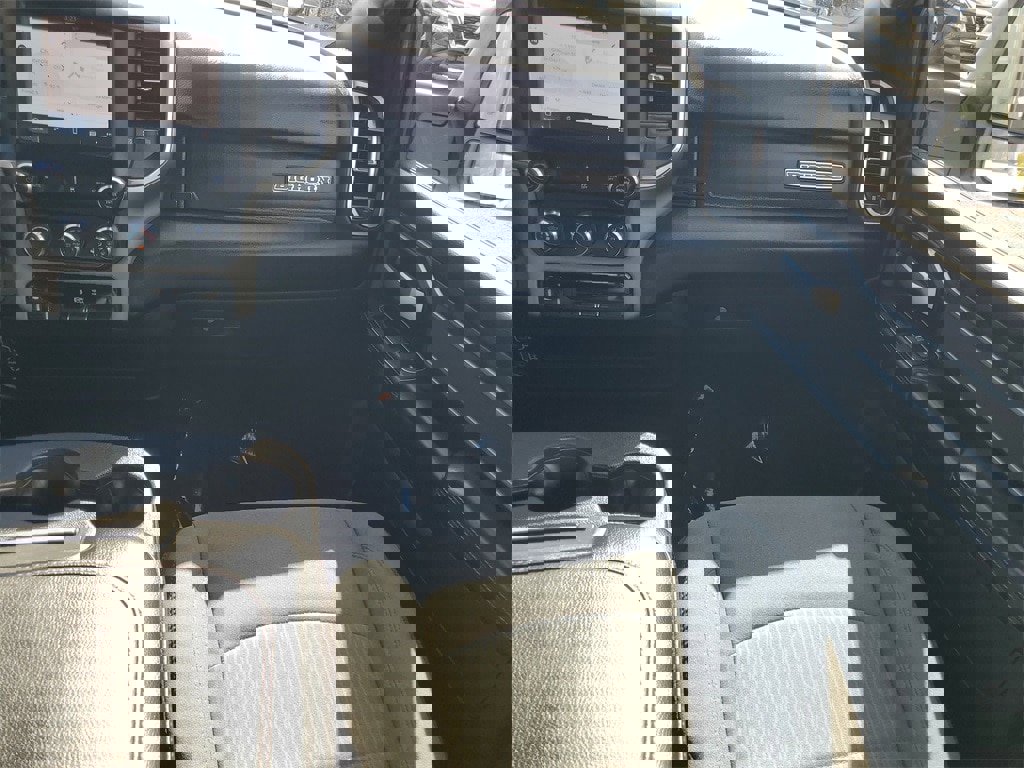 Used 2024 RAM 2500 Big Horn image 27