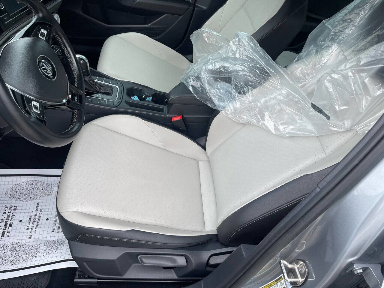 Used 2020 Volkswagen Jetta R-Line FWD image 22