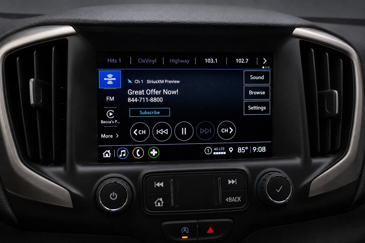 Used 2024 GMC Terrain AT4 AWD/4WD image 12